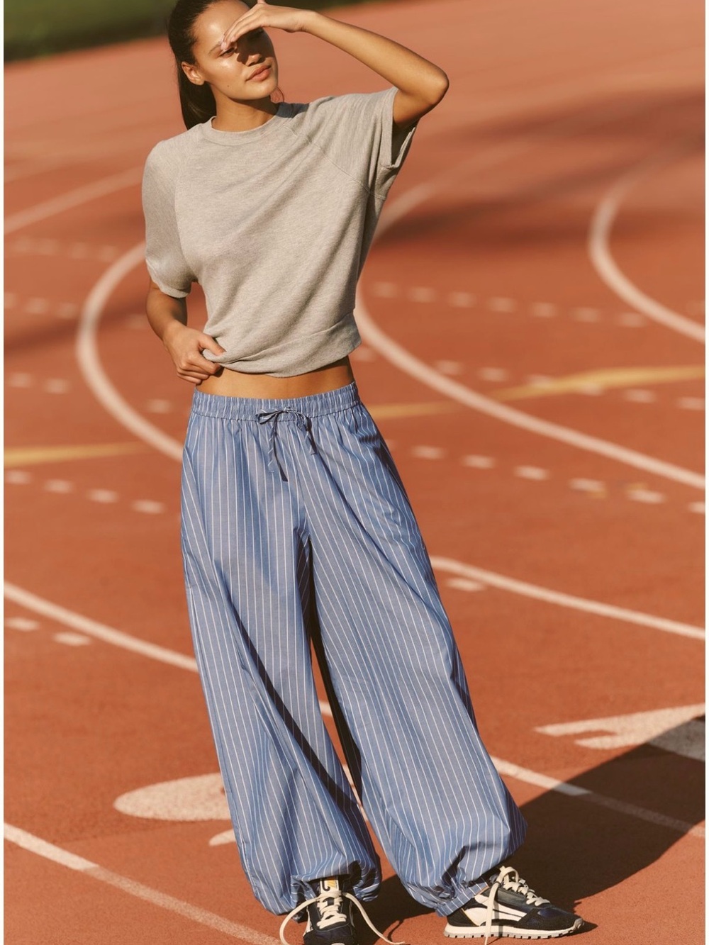 NWT Daily Practice Easy Pull On Bubble Blue Pinstripe Wide-Leg Drawstring Pants